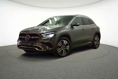 Mercedes-Benz GLA  250 e Off-Roader 6